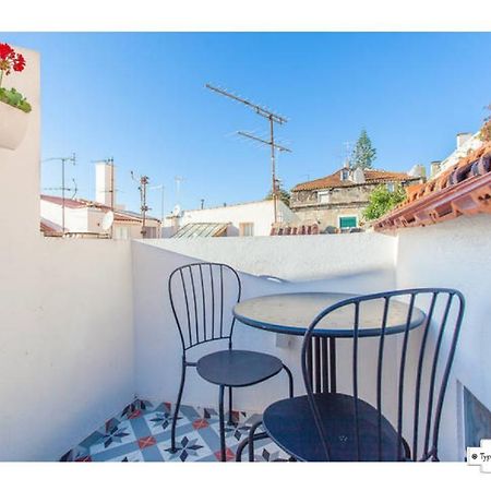 Typical Apartment Lisbon Bagian luar foto