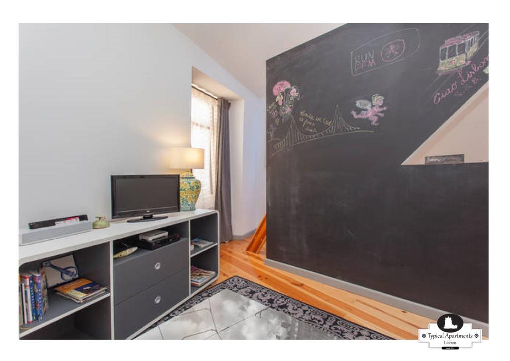 Typical Apartment Lisbon Bagian luar foto