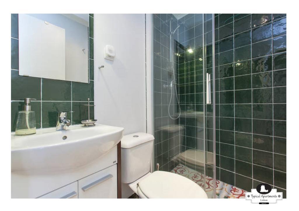 Typical Apartment Lisbon Bagian luar foto